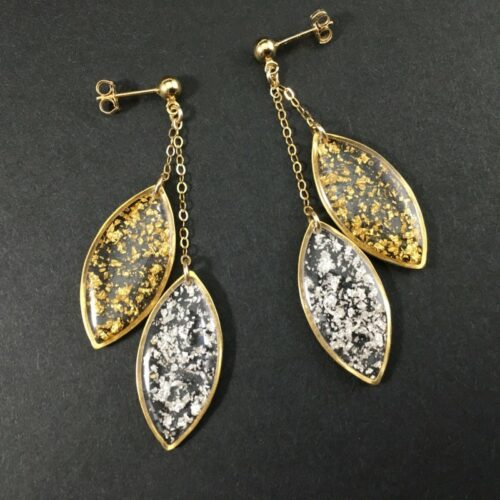 Boucles d'oreilles duo de navettes feuille d’or et feuille d’argent