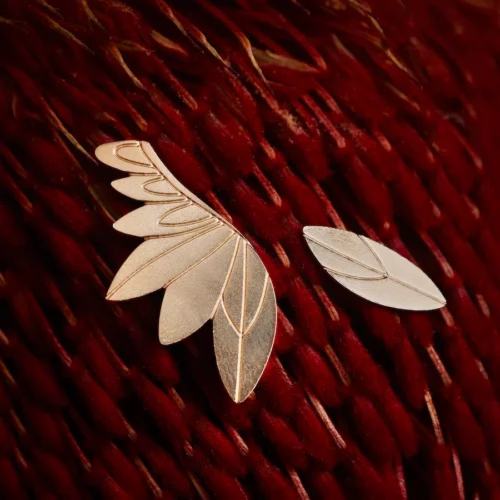Boucles d'oreilles asymétriques Plume
