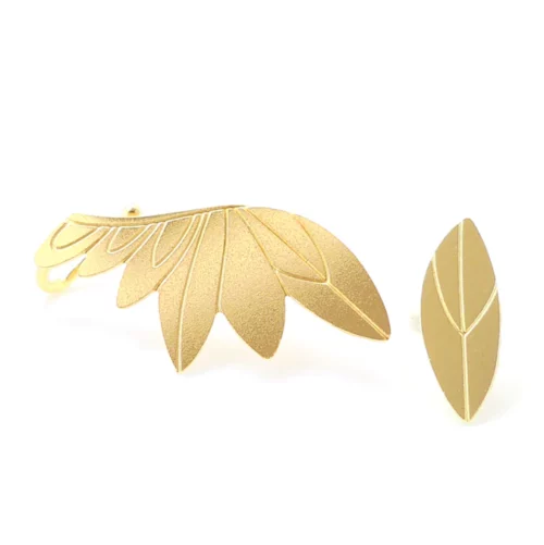 Boucles d'oreilles asymétriques Plume