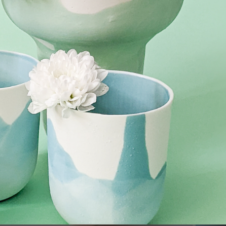 tasse en porcelaine bleu CLAIR